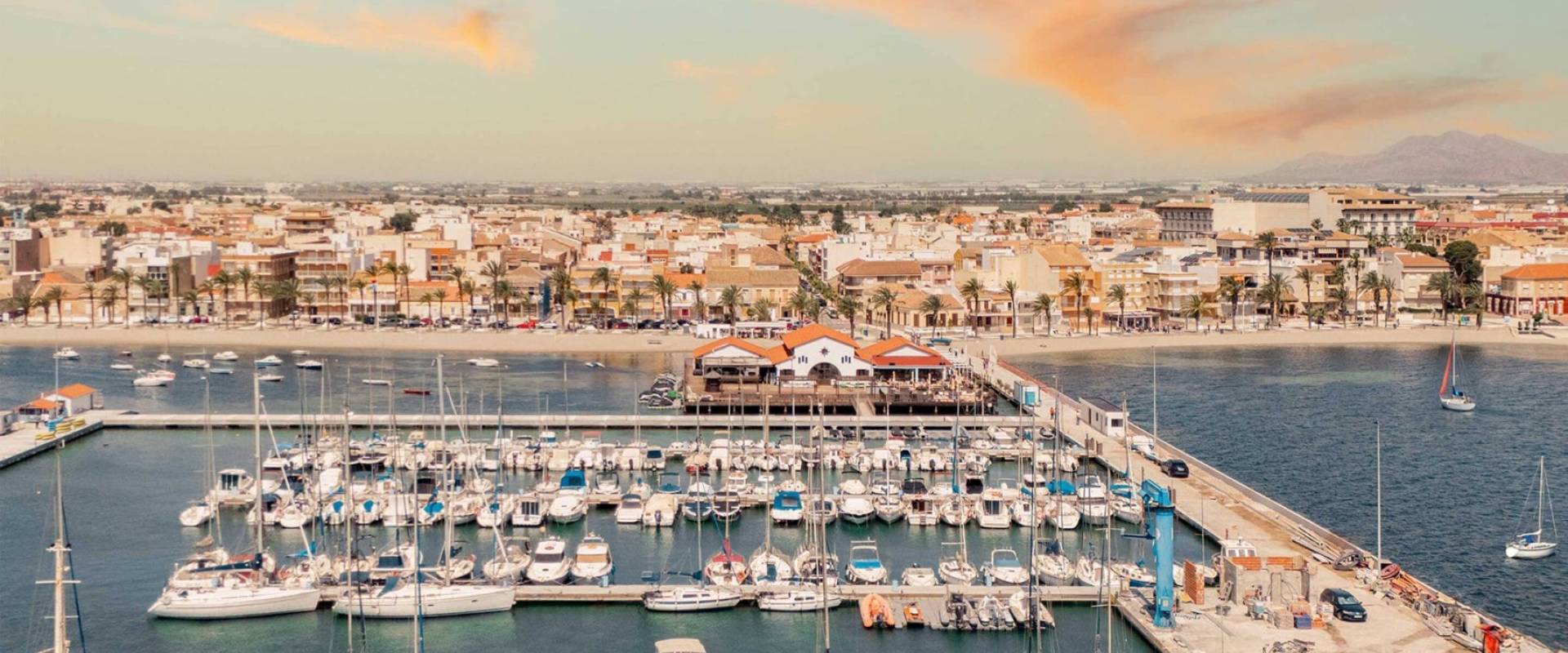 Apartment / Penthouse In Los Alcazares