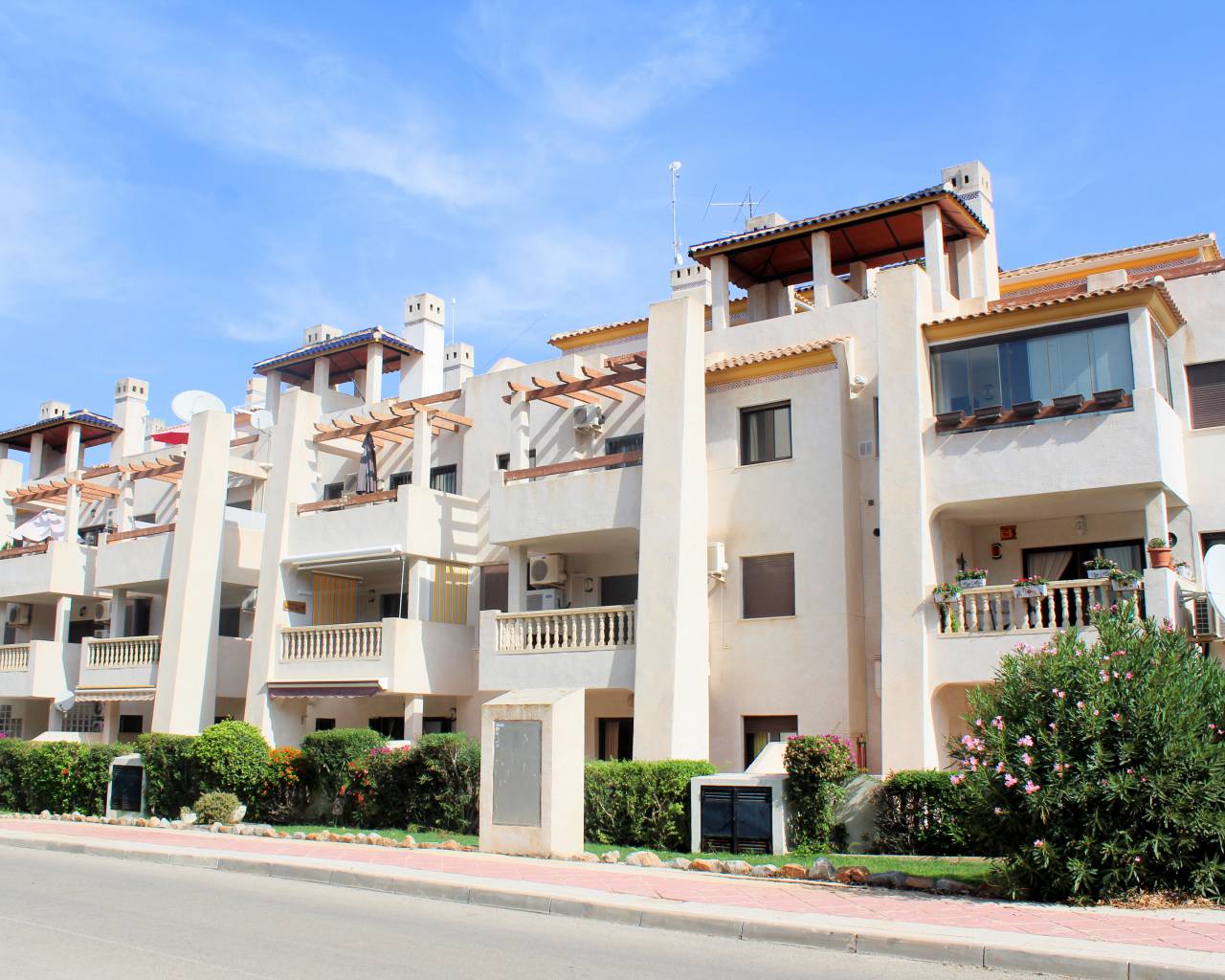 Appartement - Sale - Las Ramblas Golf - EA-73274