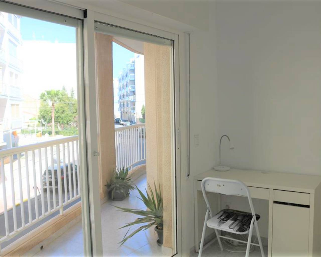 Appartement - Sale - Torrevieja - BEL-L001