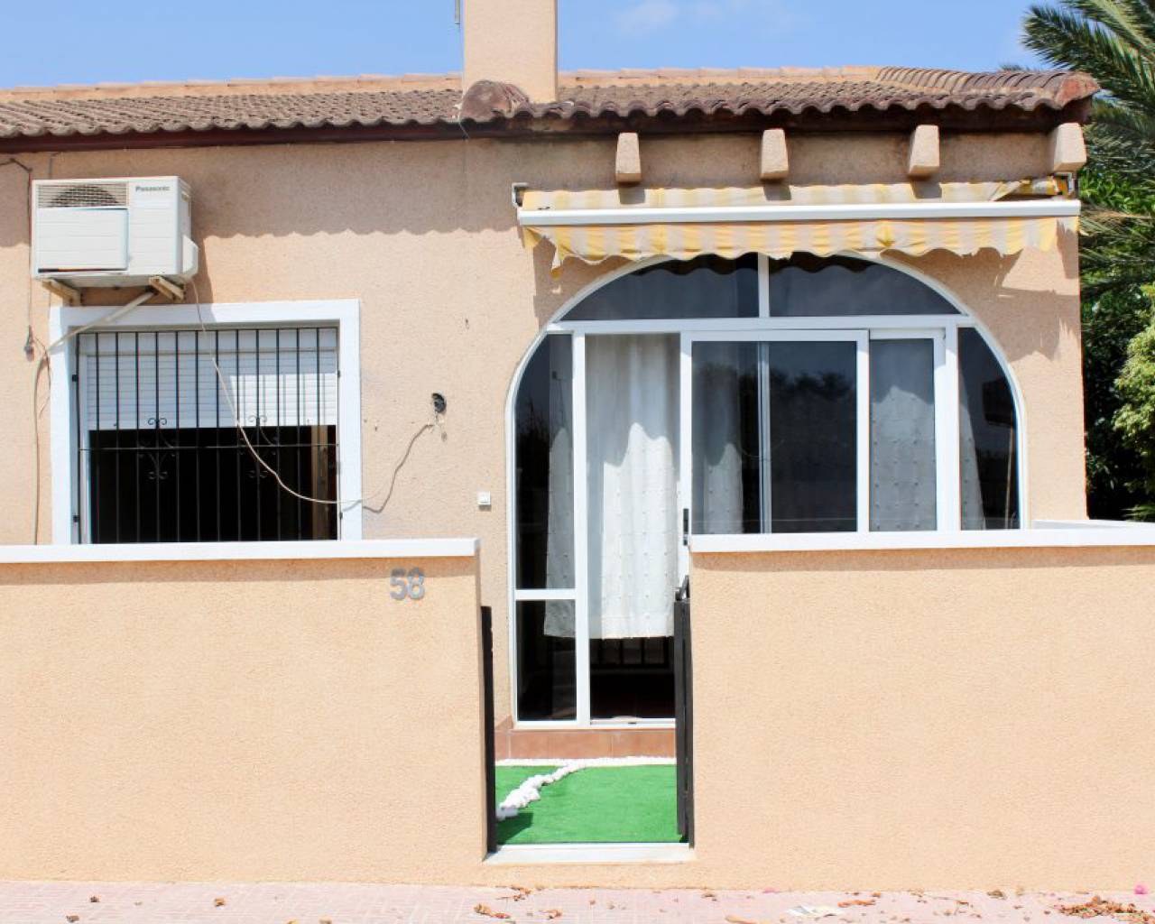 Bungalow - Resales - Torrevieja - EA-77381