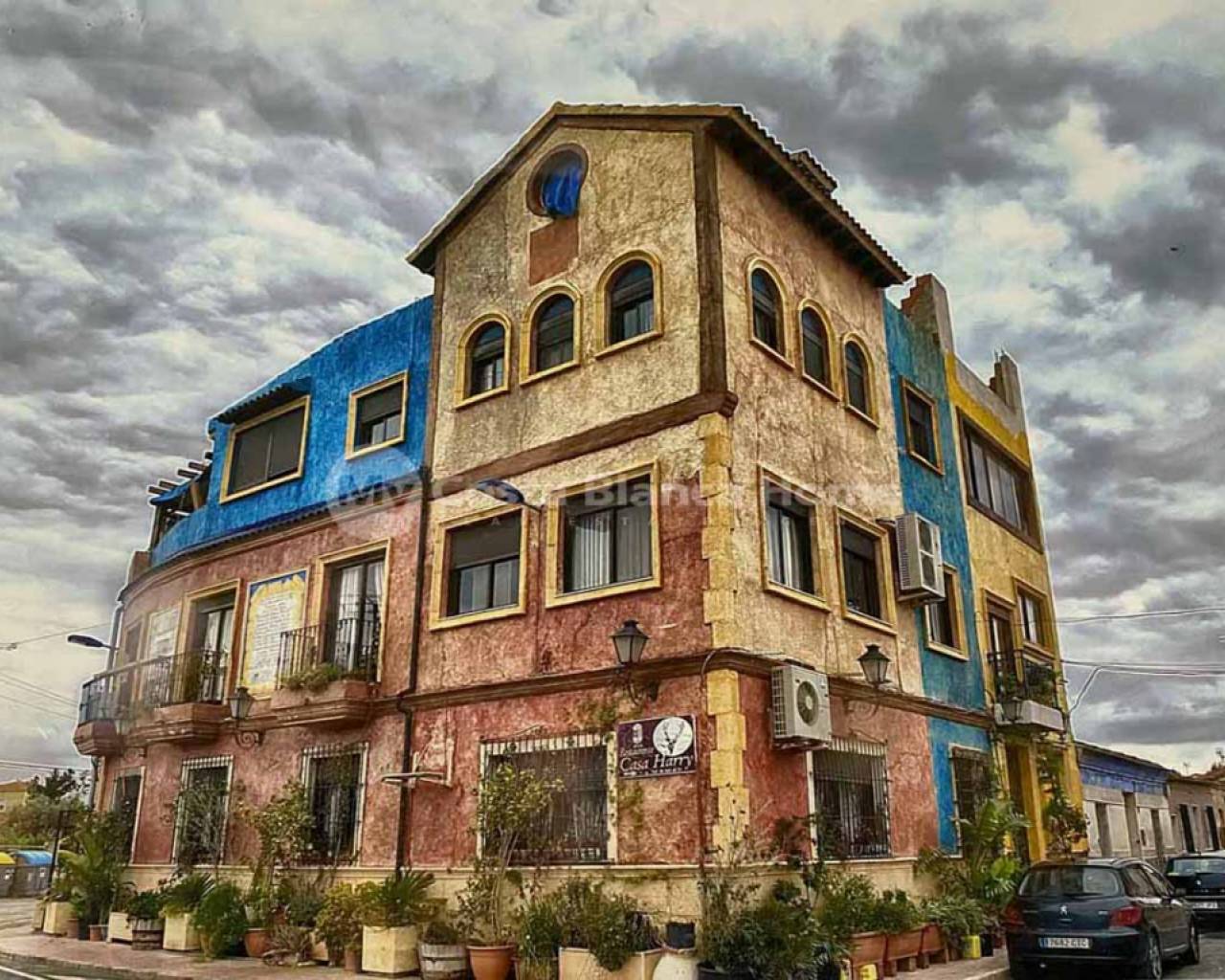 Commercial - Resales - San Felipe Neri - mcbh-17025