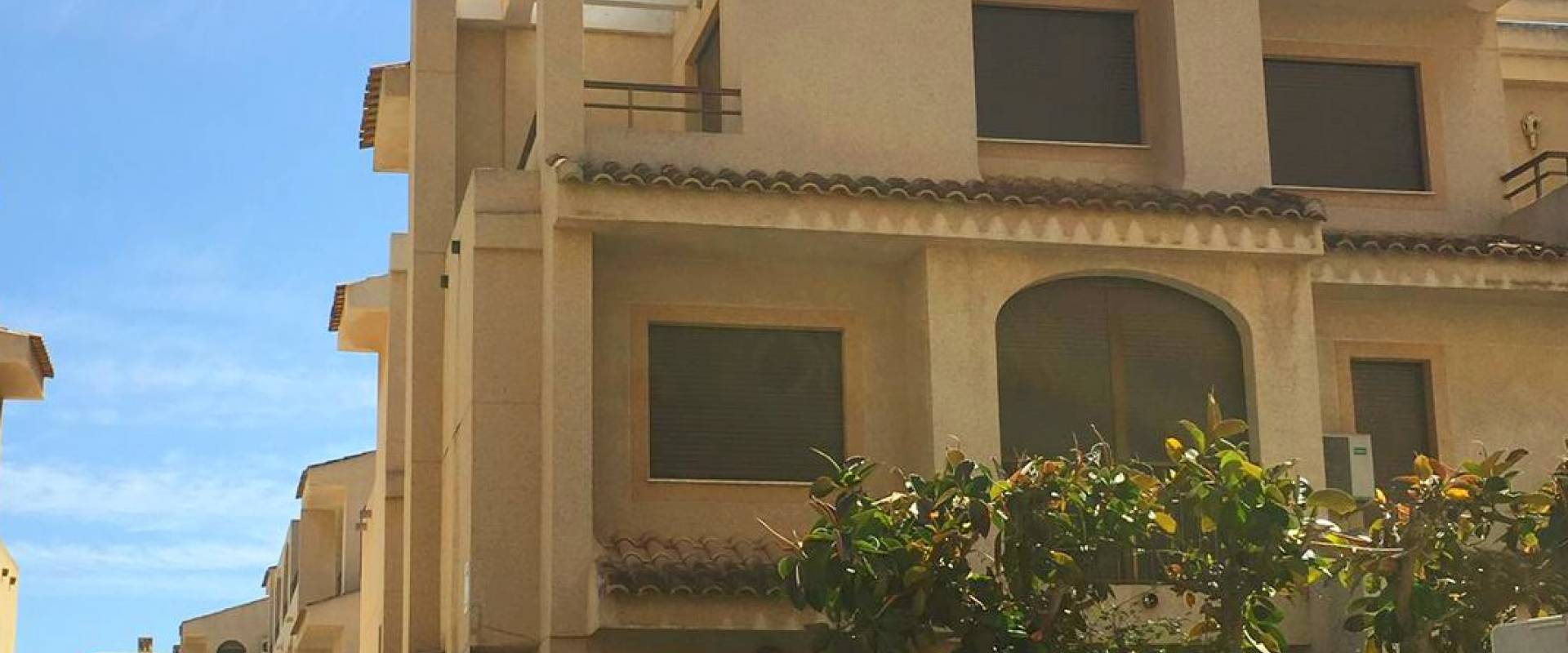 Half vrijstaande villa In Guardamar del Segura