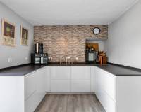 Resales - Finca / Country Property - Los Montesinos