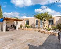 Resales - Finca / Country Property - Los Montesinos