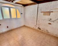 Resales - Villa - Benferri