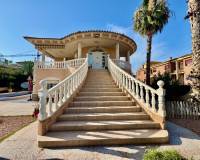 Resales - Villa - Benferri