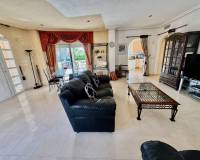 Resales - Villa - Benferri