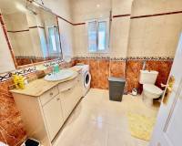 Resales - Villa - Benferri