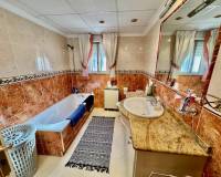 Resales - Villa - Benferri