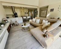 Resales - Villa - La Finca Golf