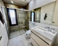 Resales - Villa - La Finca Golf