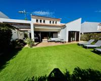 Resales - Villa - La Finca Golf