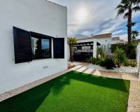 Resales - Villa - La Finca Golf