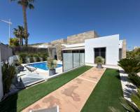 Resales - Villa - La Finca Golf