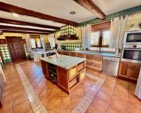 Sale - Finca / Country Property - Los Montesinos