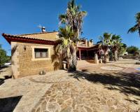 Sale - Finca / Country Property - Los Montesinos