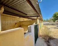 Sale - Finca / Country Property - Los Montesinos