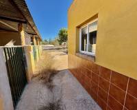 Sale - Finca / Country Property - Los Montesinos