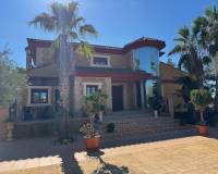 Sale - Finca / Country Property - Los Montesinos