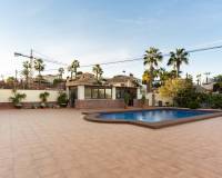 Sale - Полуотдельная вилла - Torrevieja - Los Balcones