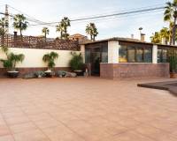 Sale - Полуотдельная вилла - Torrevieja - Los Balcones