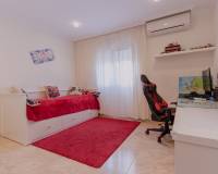 Sale - Полуотдельная вилла - Torrevieja - Los Balcones