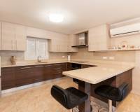 Sale - Semi-Detached Villa - Torrevieja - Los Balcones