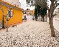 Sale - Semi-friliggande hus - Arenales del Sol