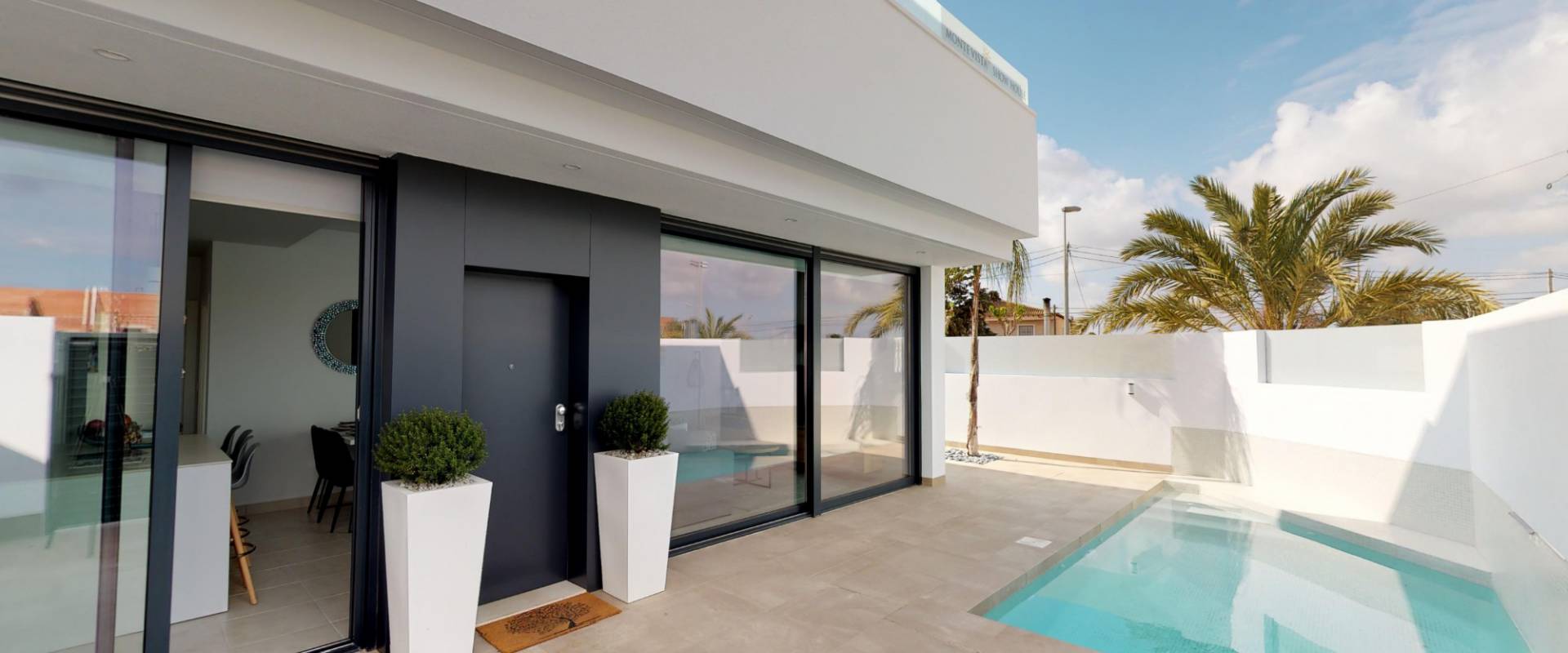 Semi Detached Villa In Pilar de la Horadada