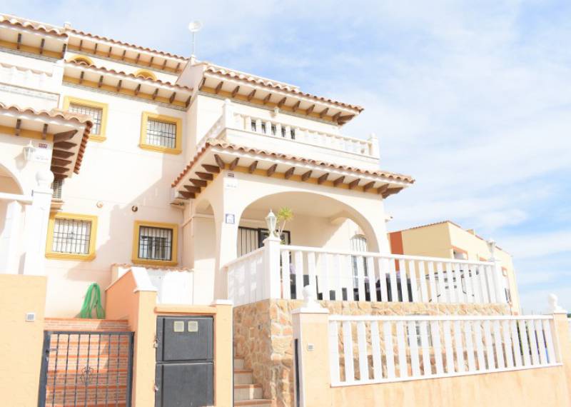Town house - Resales - Alicante - Cabo Roig