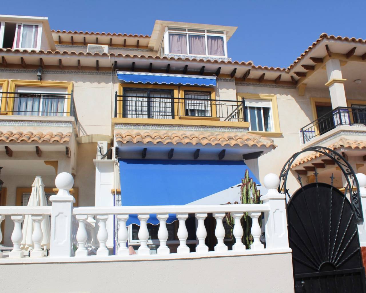 Townhouse - Resales - Torrevieja - EA-40017