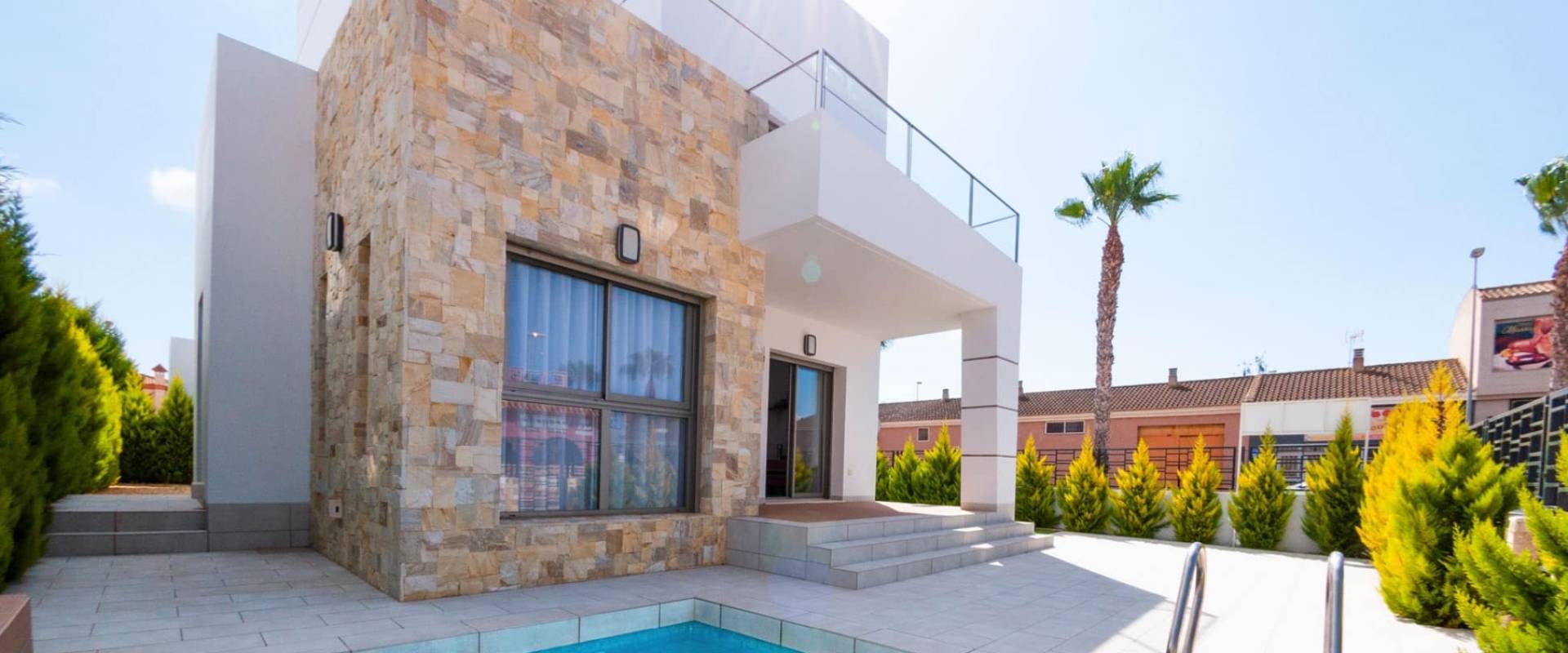 Villa In Los Alcazares