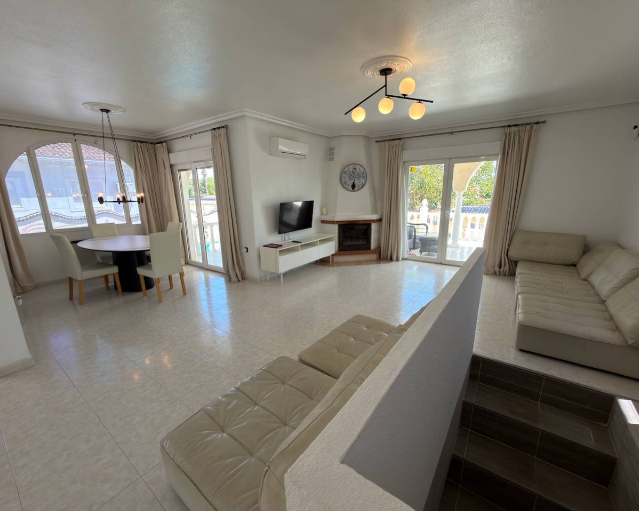 Villa - Resales - Ciudad Quesada  - RM9-78601