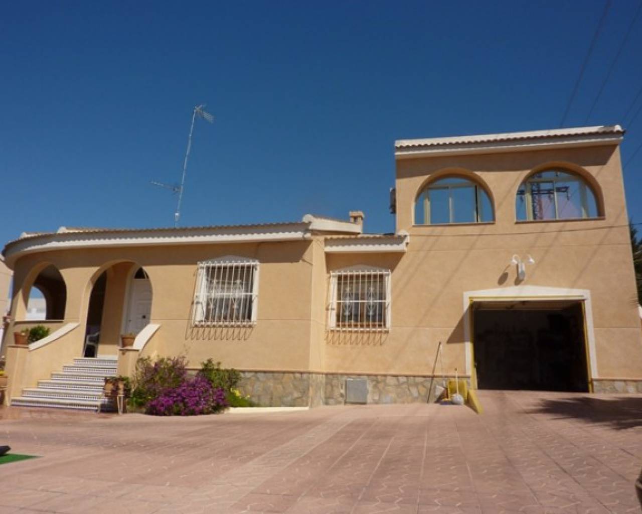 Villa - Resales - Ciudad Quesada  - VRE1392