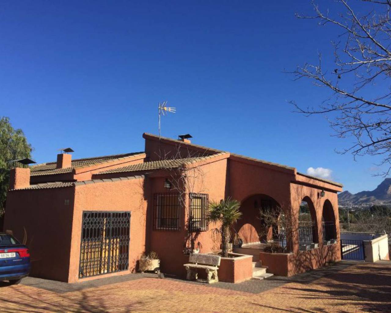 Villa - Resales - Elda - 11175