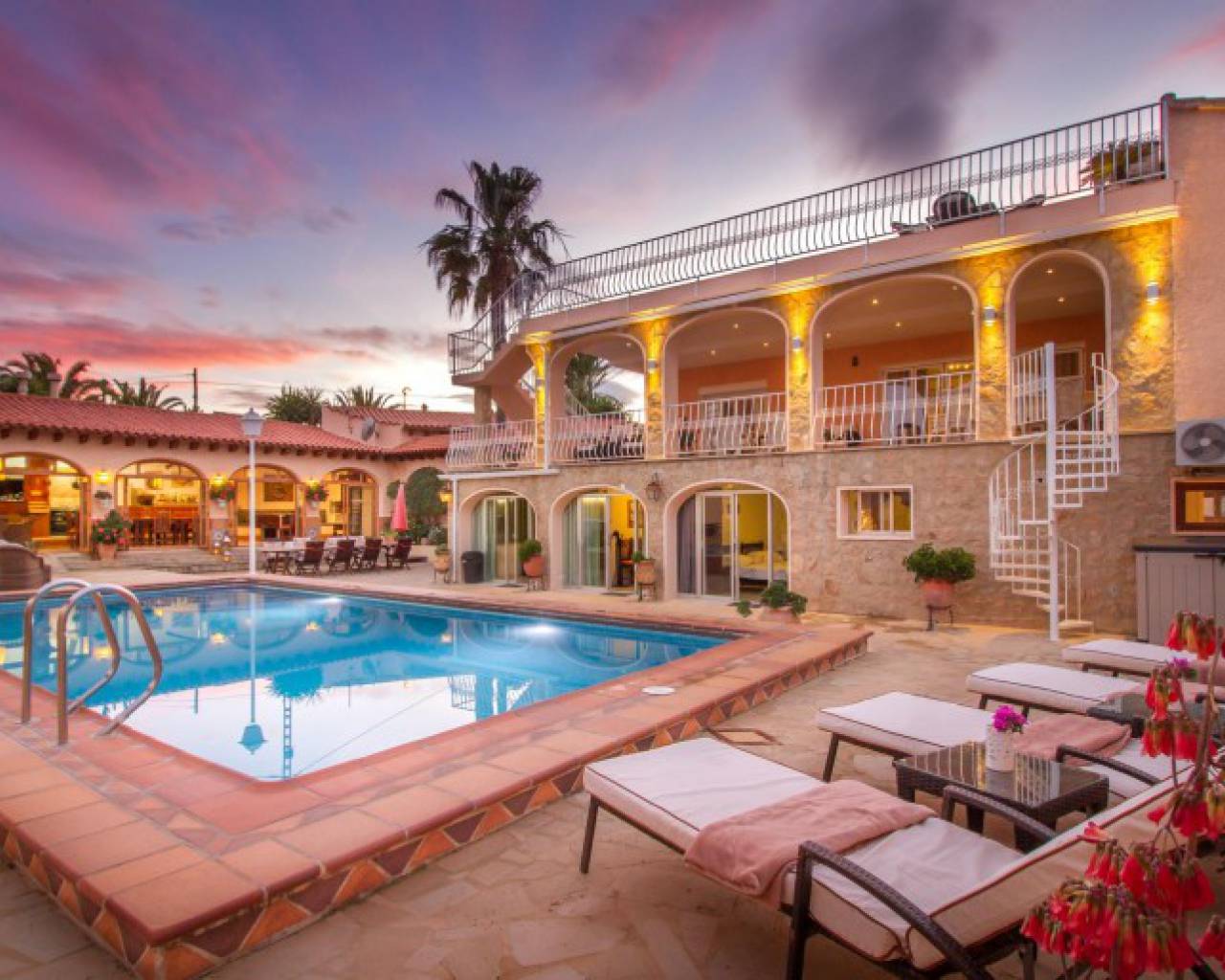 Villa - Resales - La Nucia - 1435C