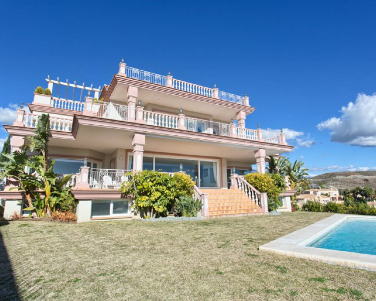 Villa - Resales - Marbella - 0139