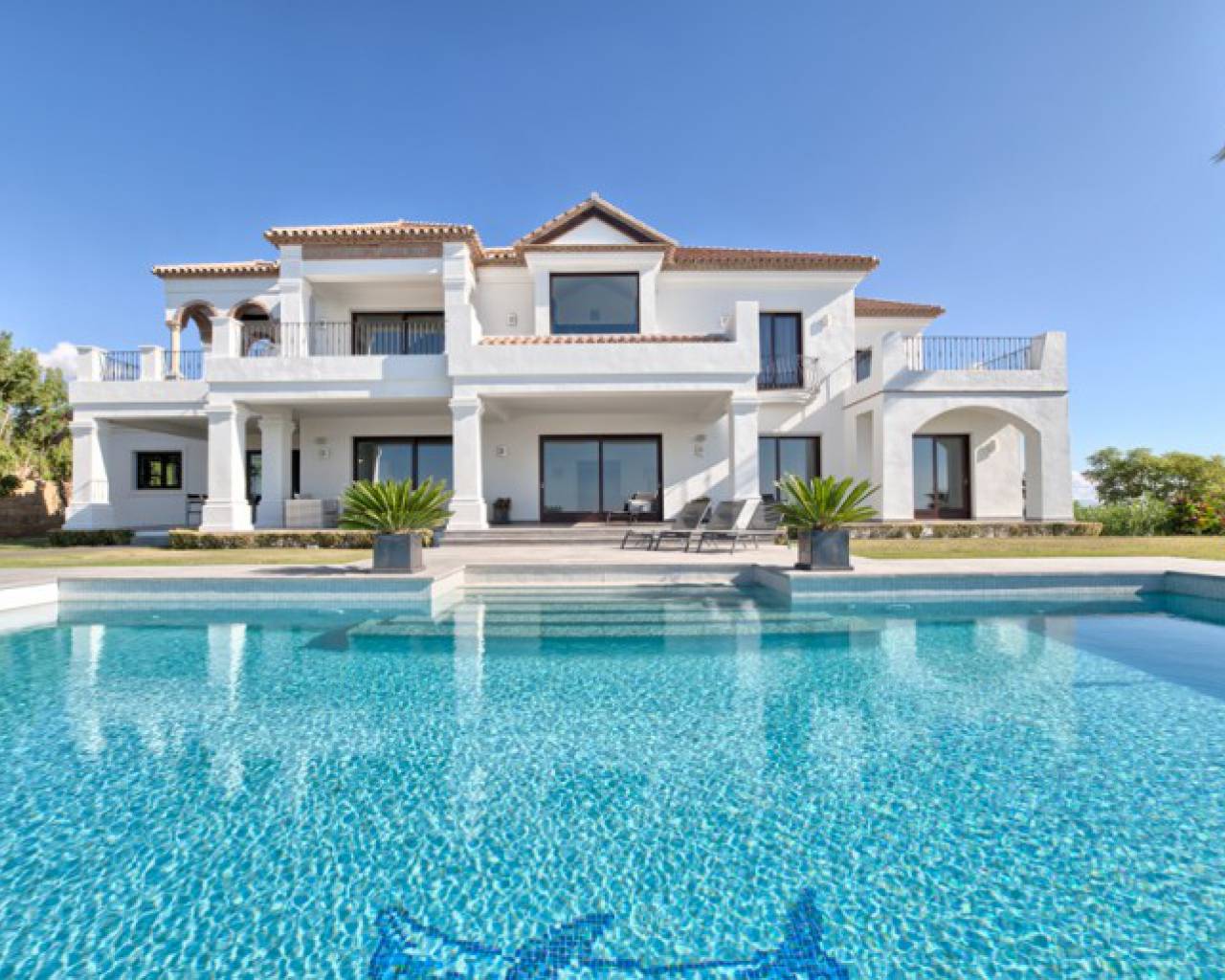Villa - Resales - Marbella - 0365