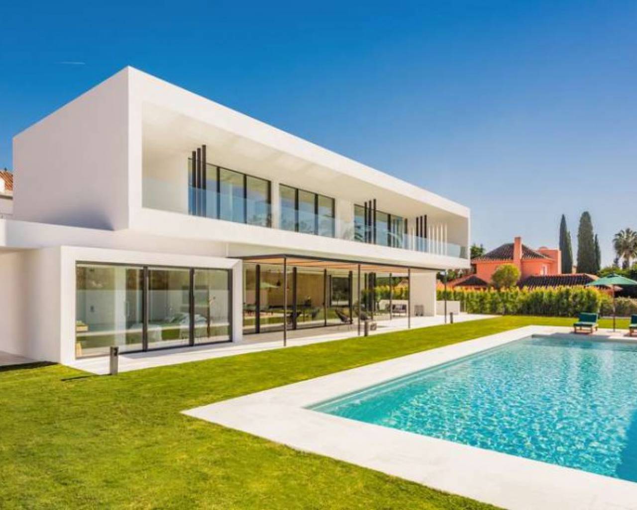 Villa - Sale - Marbella - 0005