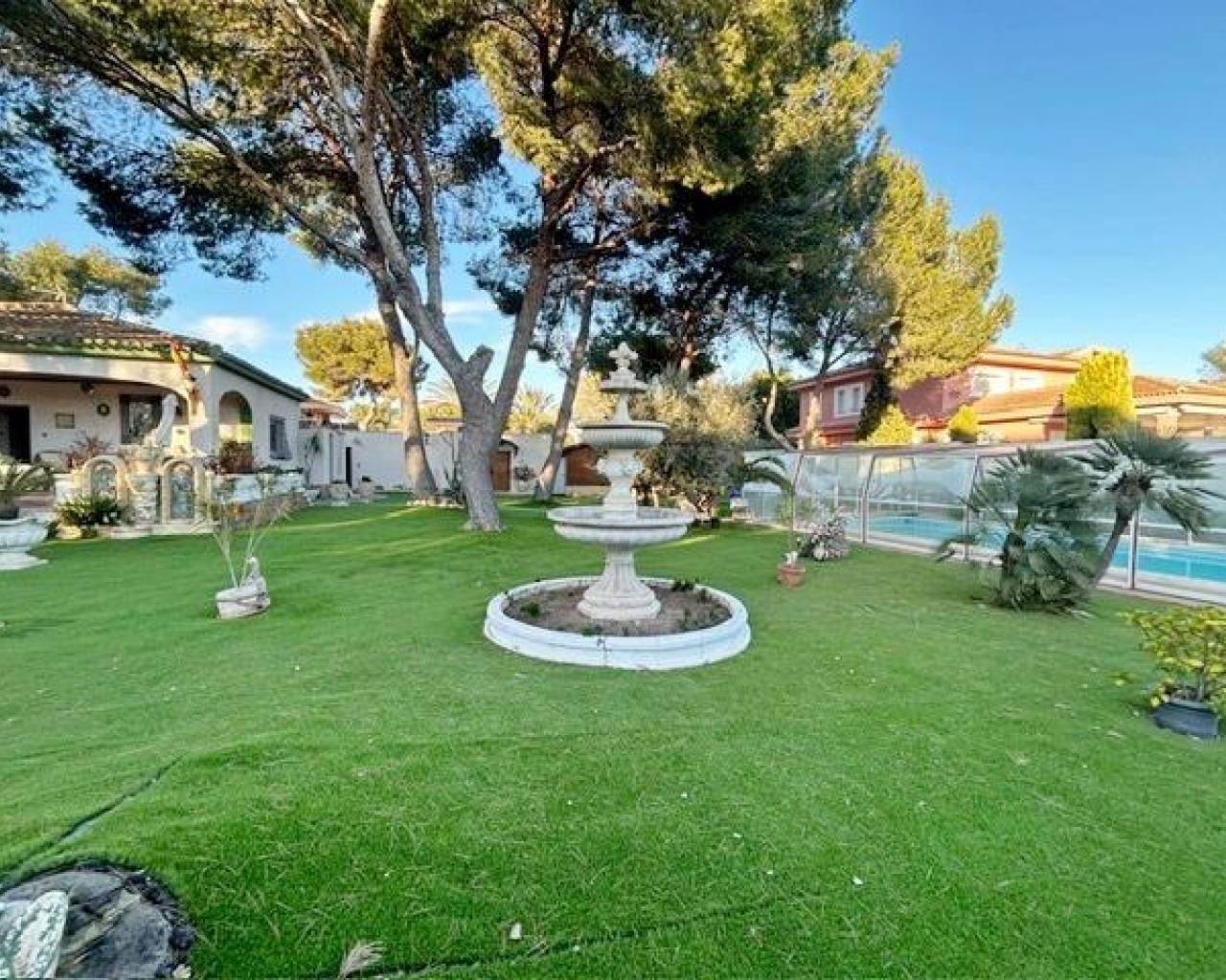 Villa - Sale - Orihuela Costa - 83710