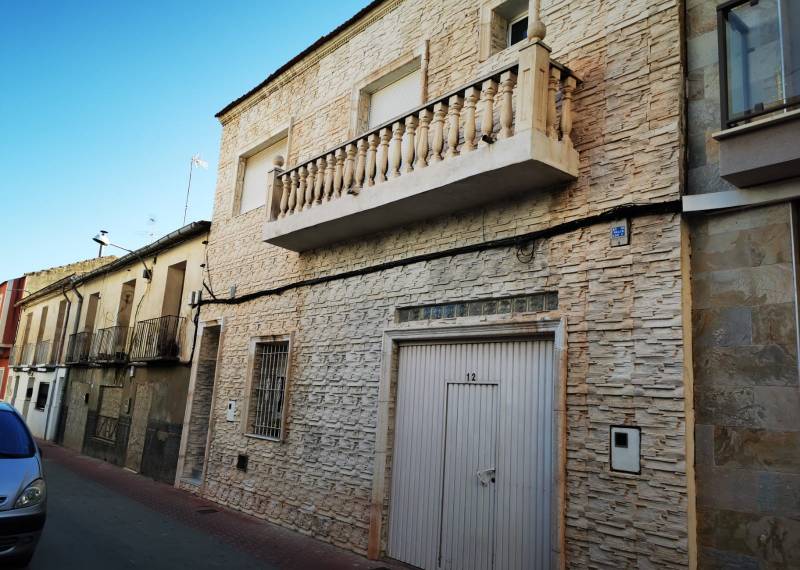 Dorpshuis - Resales - Dolores - Dolores