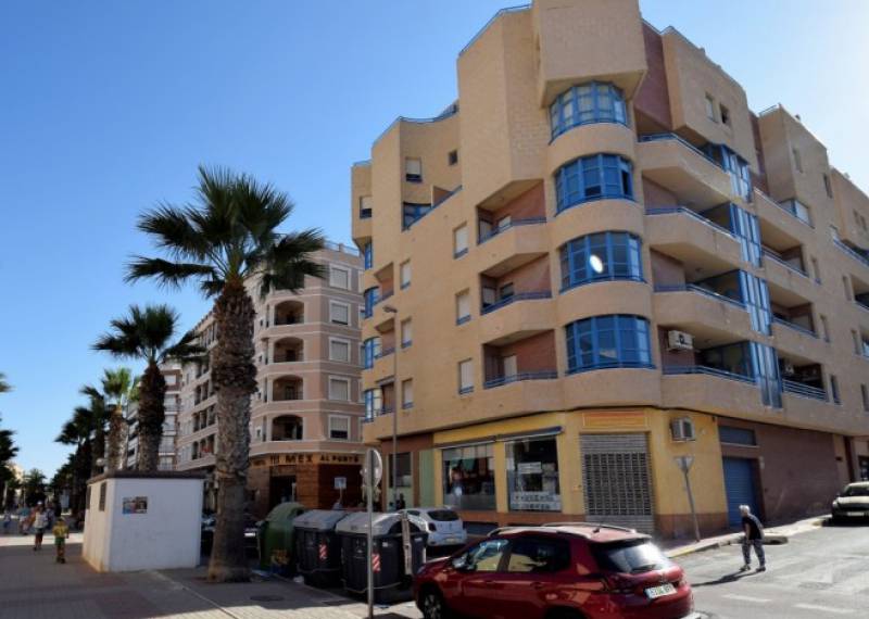 Appartement - Sale - Guardamar del Segura - Guardamar del Segura
