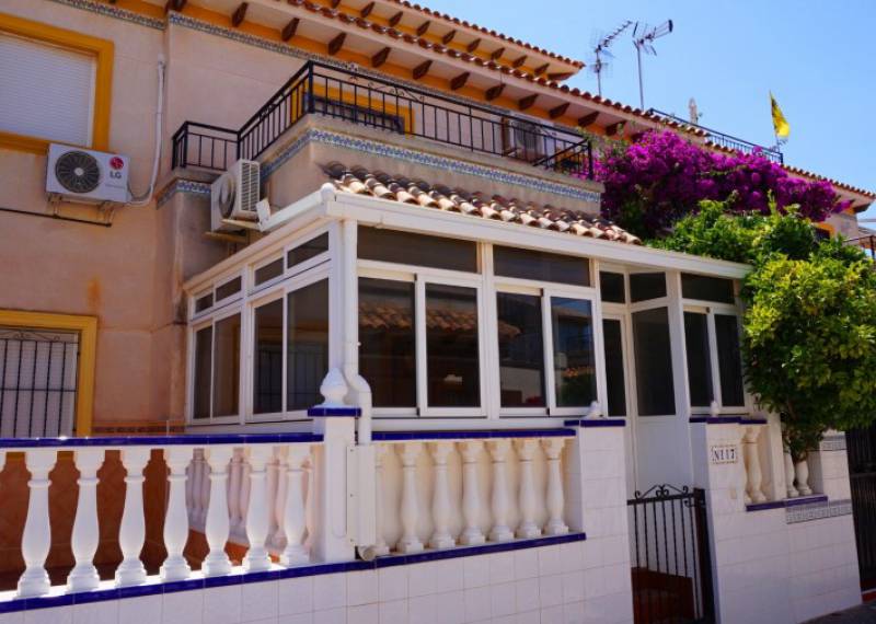 Townhouse - Sale - Torrevieja - Punta Prima