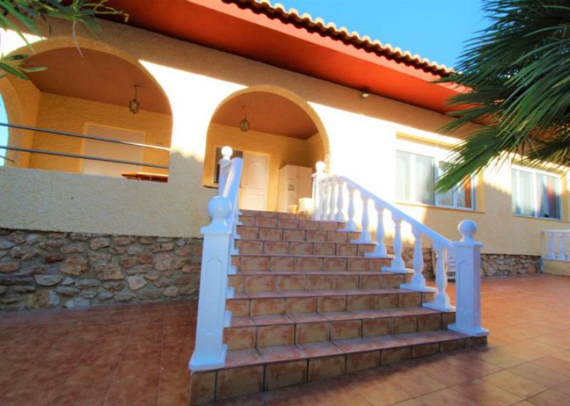 Villa - Resales - Las Filipinas - Las Filipinas