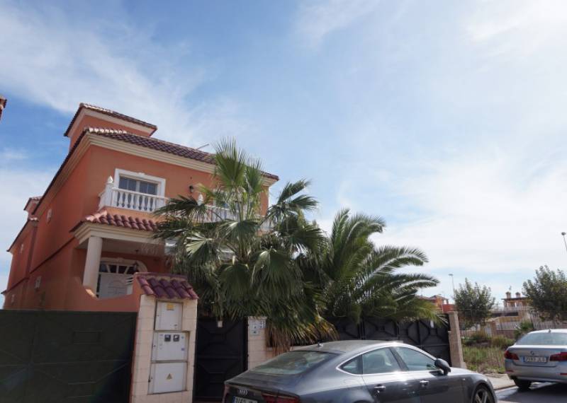 Villa - Resales - Almoradi - Almoradi