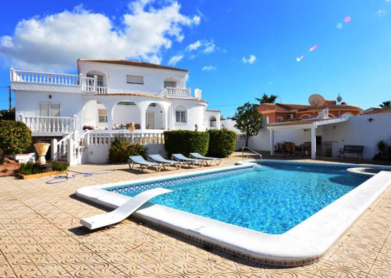 Villa - Resales - Torrevieja - Torrevieja