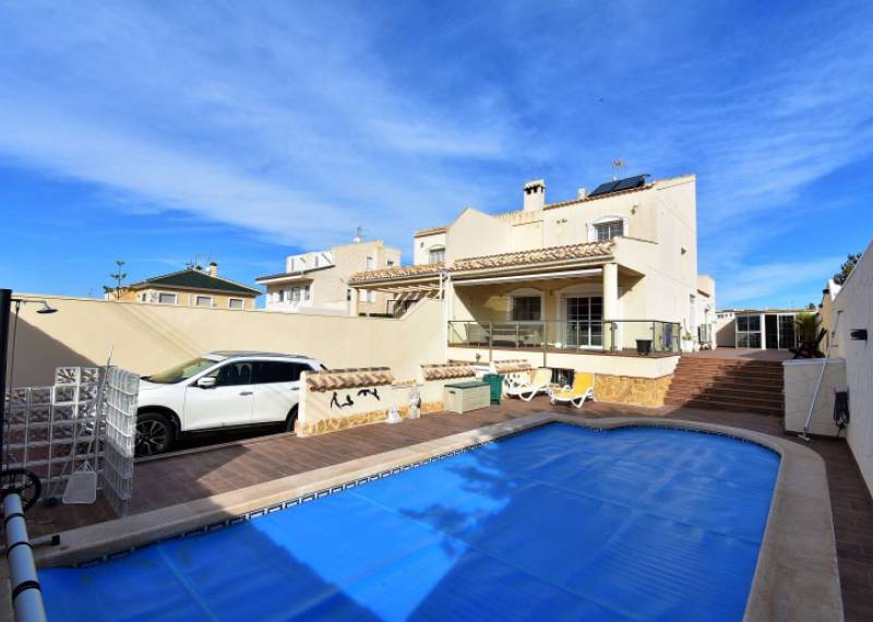 Villa - Resales - Torrevieja - Torrevieja